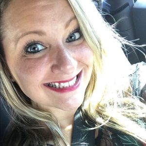 Meet your Posher, Jacqueline